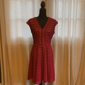Roz & Ali Crochet Overlay Pink Cocktail Dress